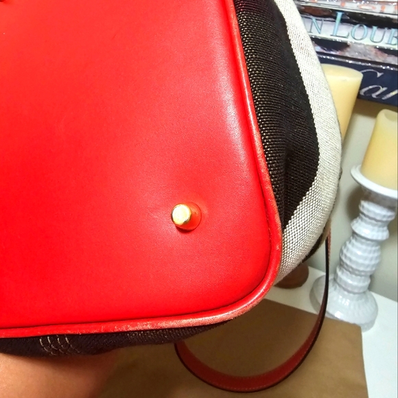 ‼️SOLD‼️BURBERRY ASHBY BUCKET BAG HOUSE CHECK CANVAS W DUSTBAG AND POUCH EUC - Picture 9 of 16